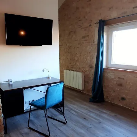 Les De Lili فندق مبيت وإفطار Saint-Loup (Tarn-et-Garonne)