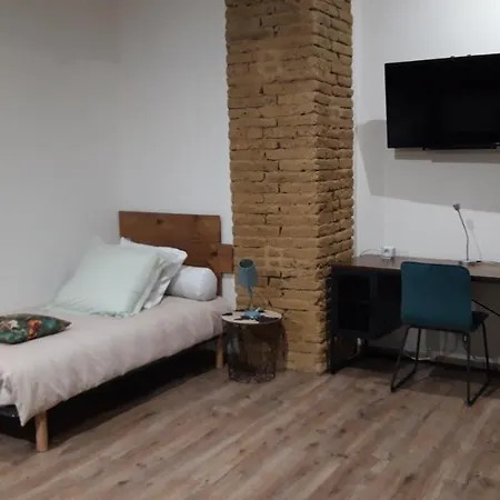 فندق مبيت وإفطار Les De Lili *