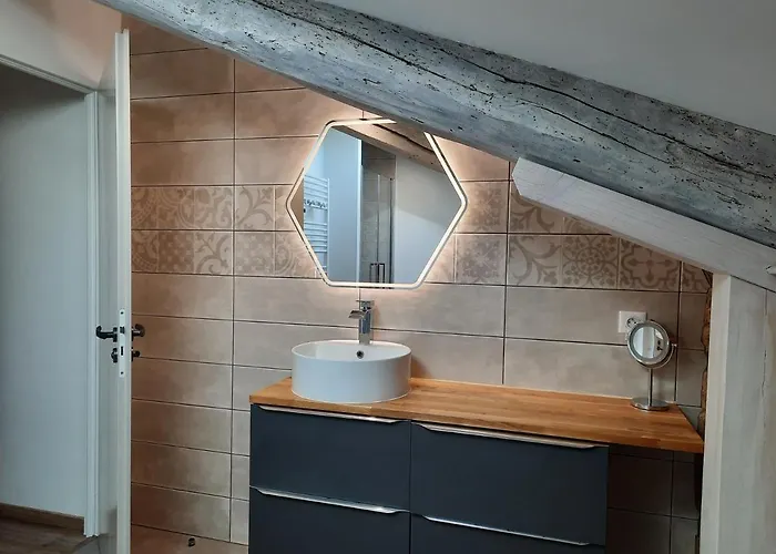 Les De Lili Couette-café *